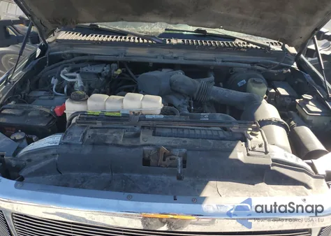 2000 Ford Excursion Limited z USA, uszkodzony, nr VIN 1FMNU42S1YEB86772